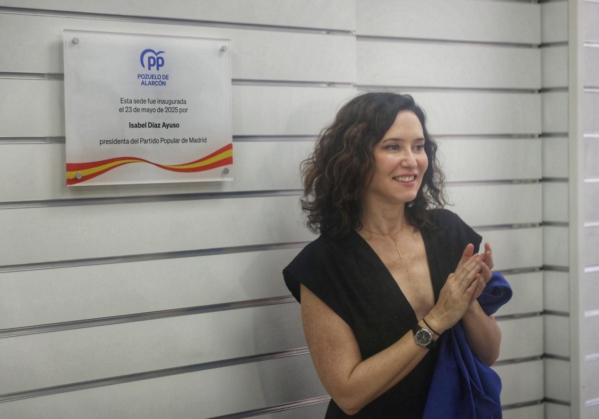 La presidenta del PP de Madrid, Isabel Díaz Ayuso, en la inauguración de la nueva sede del partido en Pozuelo de Alarcón