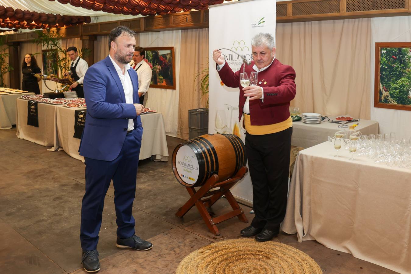 El espectacular ambiente en la primera noche de la Feria de Córdoba 2025, en imágenes