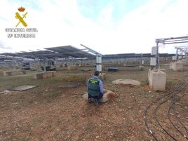 Cinco detenidos por el robo de cobre en una plantación fotovoltaica de Iniesta