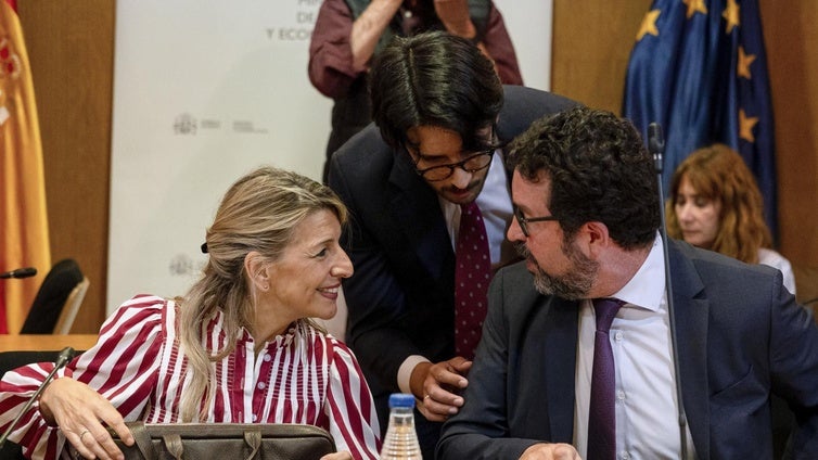Así reparte el Gobierno los fondos de empleo: 675 euros por cada parado andaluz y casi el doble por uno catalán