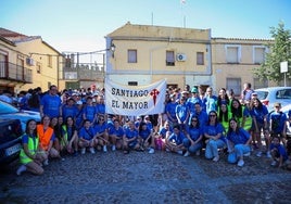 El colegio Santiago del Mayor celebra su XX marcha solidaria a favor de un colegio valenciano