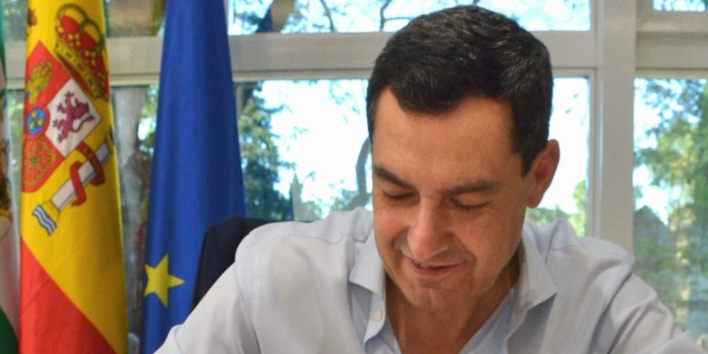 Juanma Moreno avala la candidatura de Feijóo como líder del PP: «Alberto cumple la palabra dada»