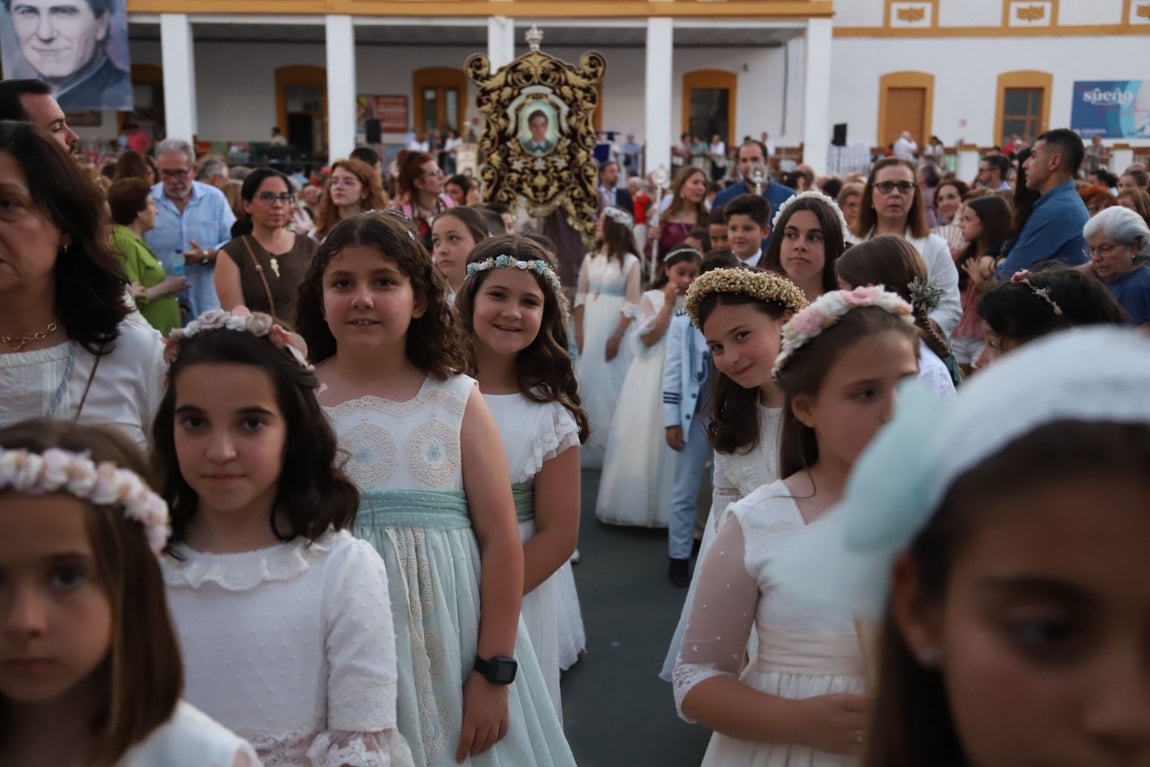 La procesión y la misa de María Auxiliadora de Córdoba, en imágenes