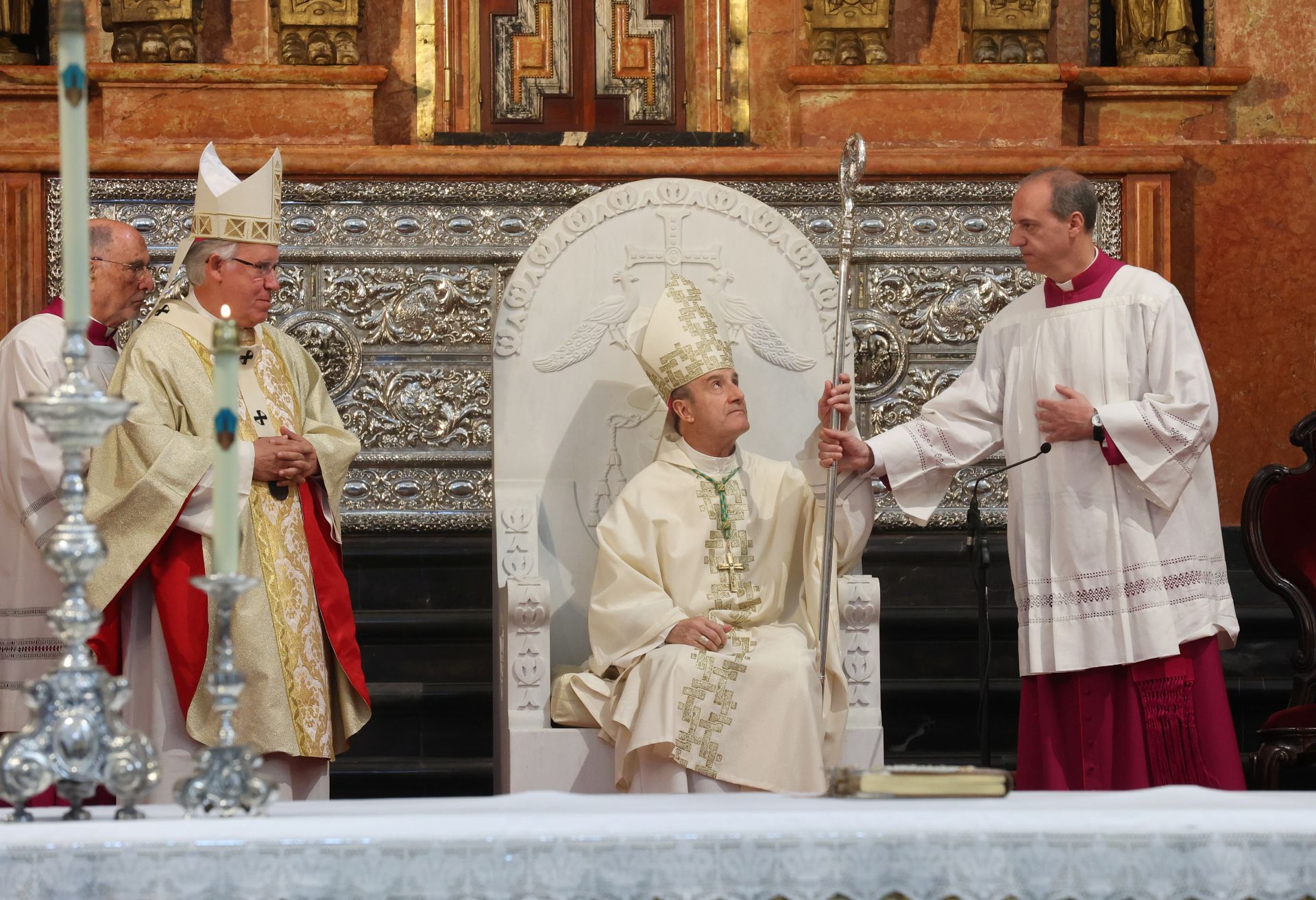La toma de posesión de Jesús Fernández como nuevo obispo de Córdoba, en imágenes