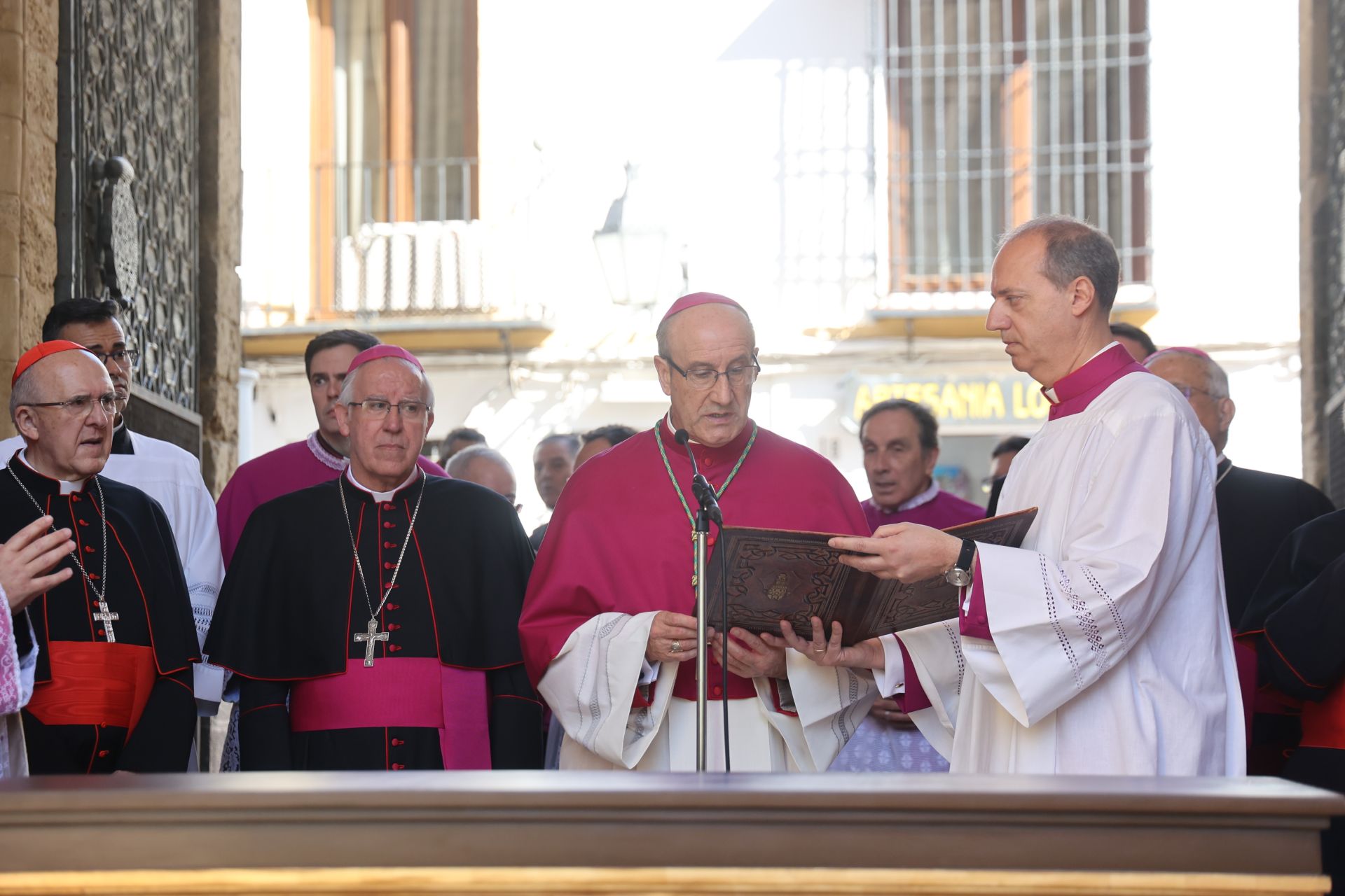La toma de posesión de Jesús Fernández como nuevo obispo de Córdoba, en imágenes