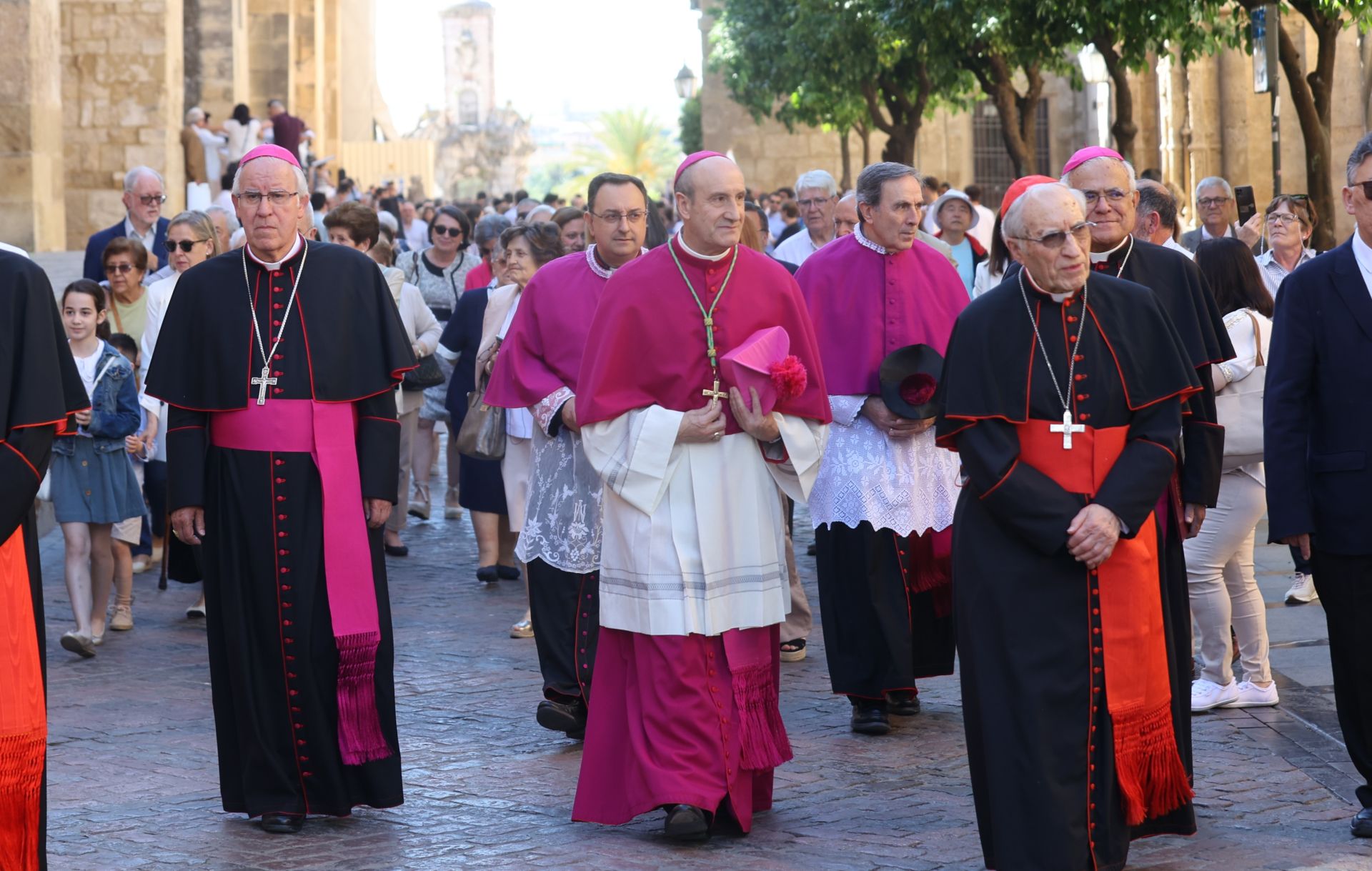 La toma de posesión de Jesús Fernández como nuevo obispo de Córdoba, en imágenes
