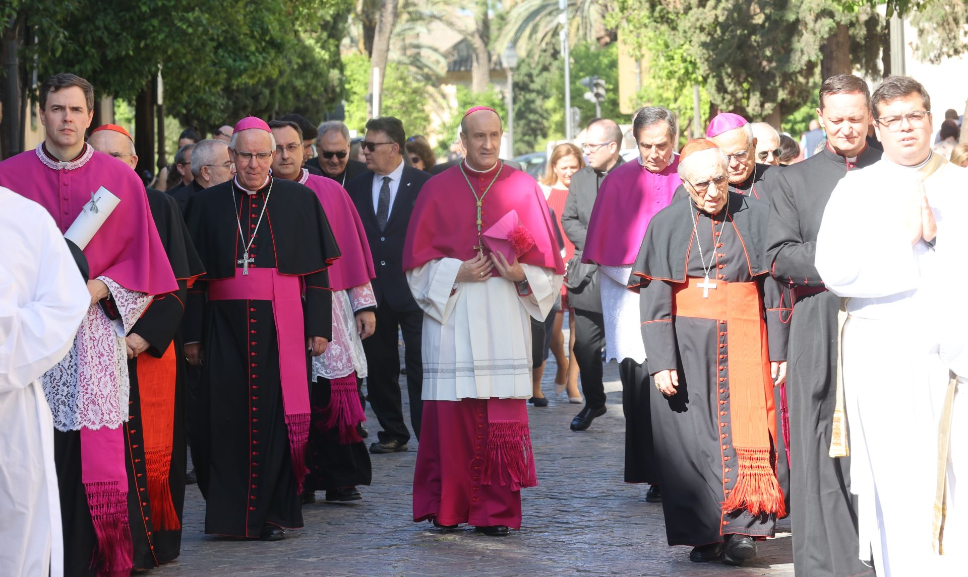 La toma de posesión de Jesús Fernández como nuevo obispo de Córdoba, en imágenes