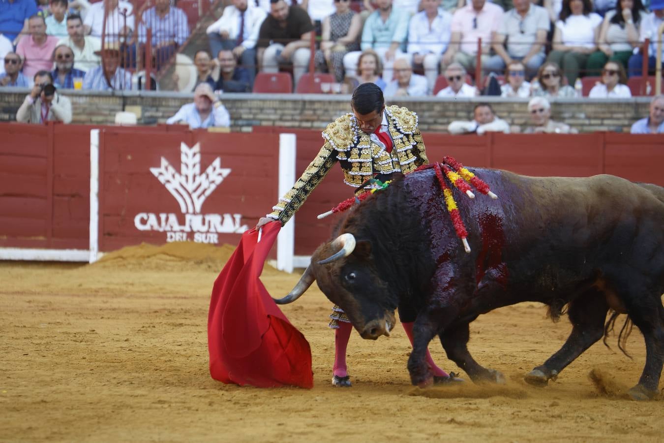 La corrida de Perera, De Justo y Jiménez en Córdoba, en imágenes