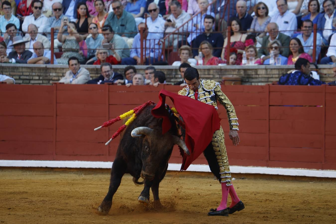 La corrida de Perera, De Justo y Jiménez en Córdoba, en imágenes