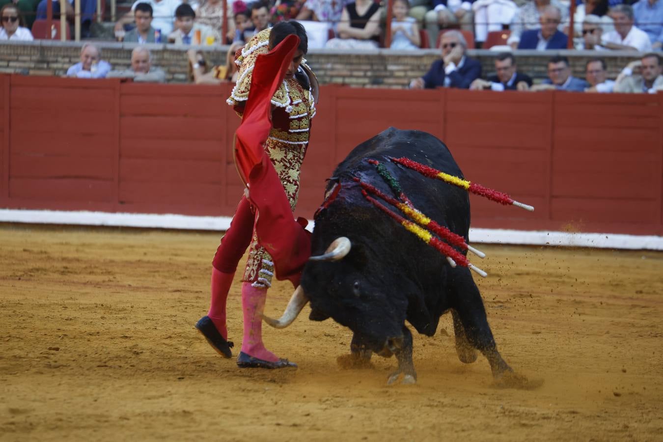 La corrida de Perera, De Justo y Jiménez en Córdoba, en imágenes