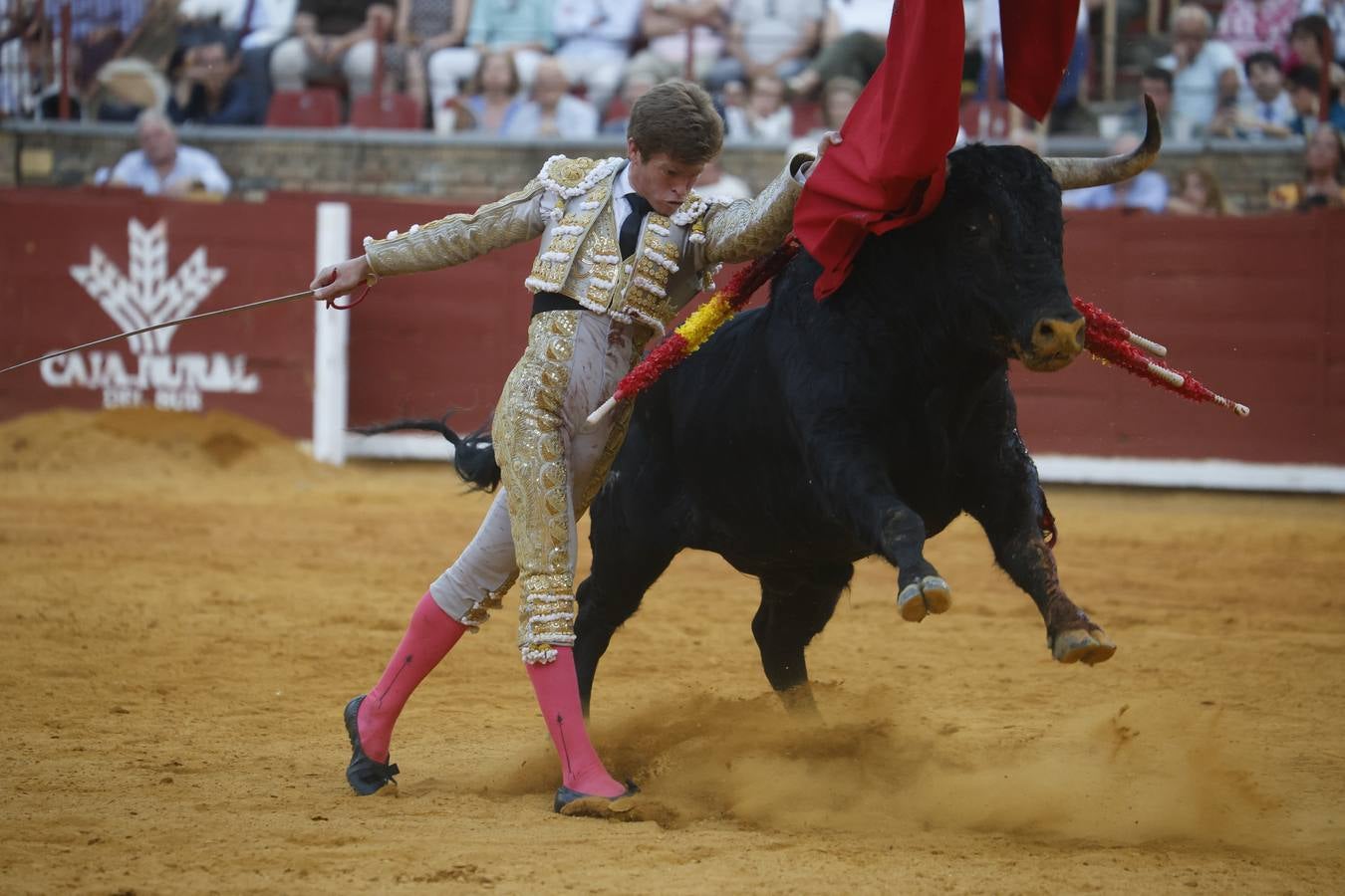 La corrida de Perera, De Justo y Jiménez en Córdoba, en imágenes