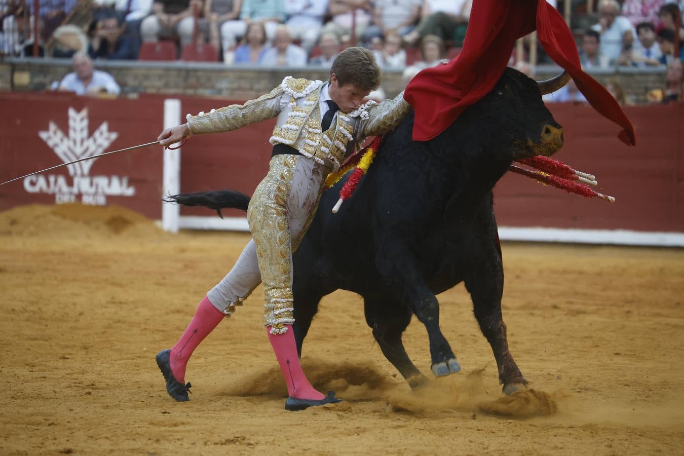 La corrida de Perera, De Justo y Jiménez en Córdoba, en imágenes