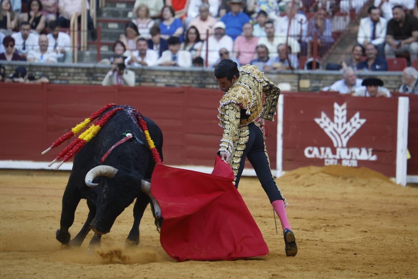 La corrida de Perera, De Justo y Jiménez en Córdoba, en imágenes