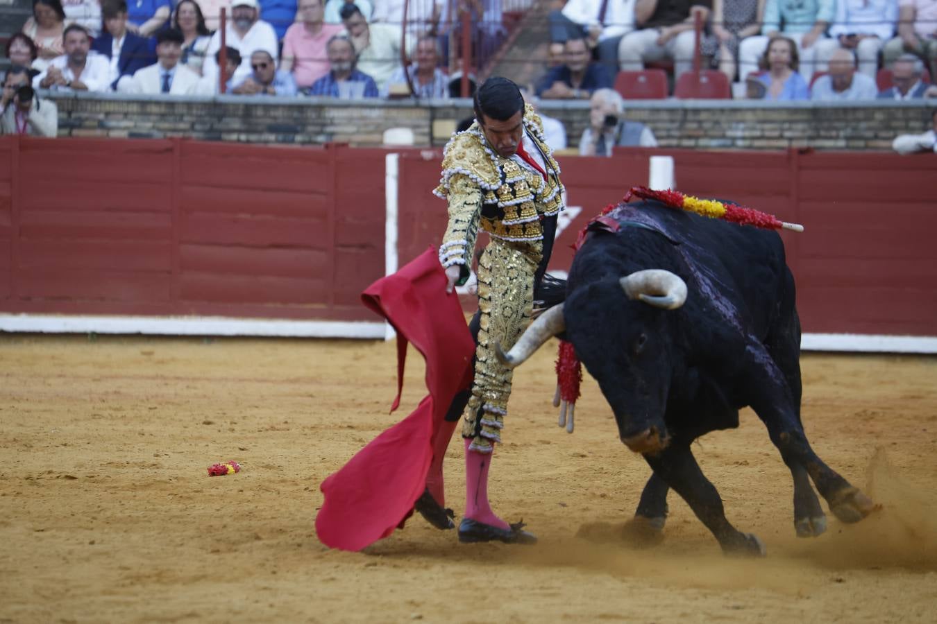 La corrida de Perera, De Justo y Jiménez en Córdoba, en imágenes