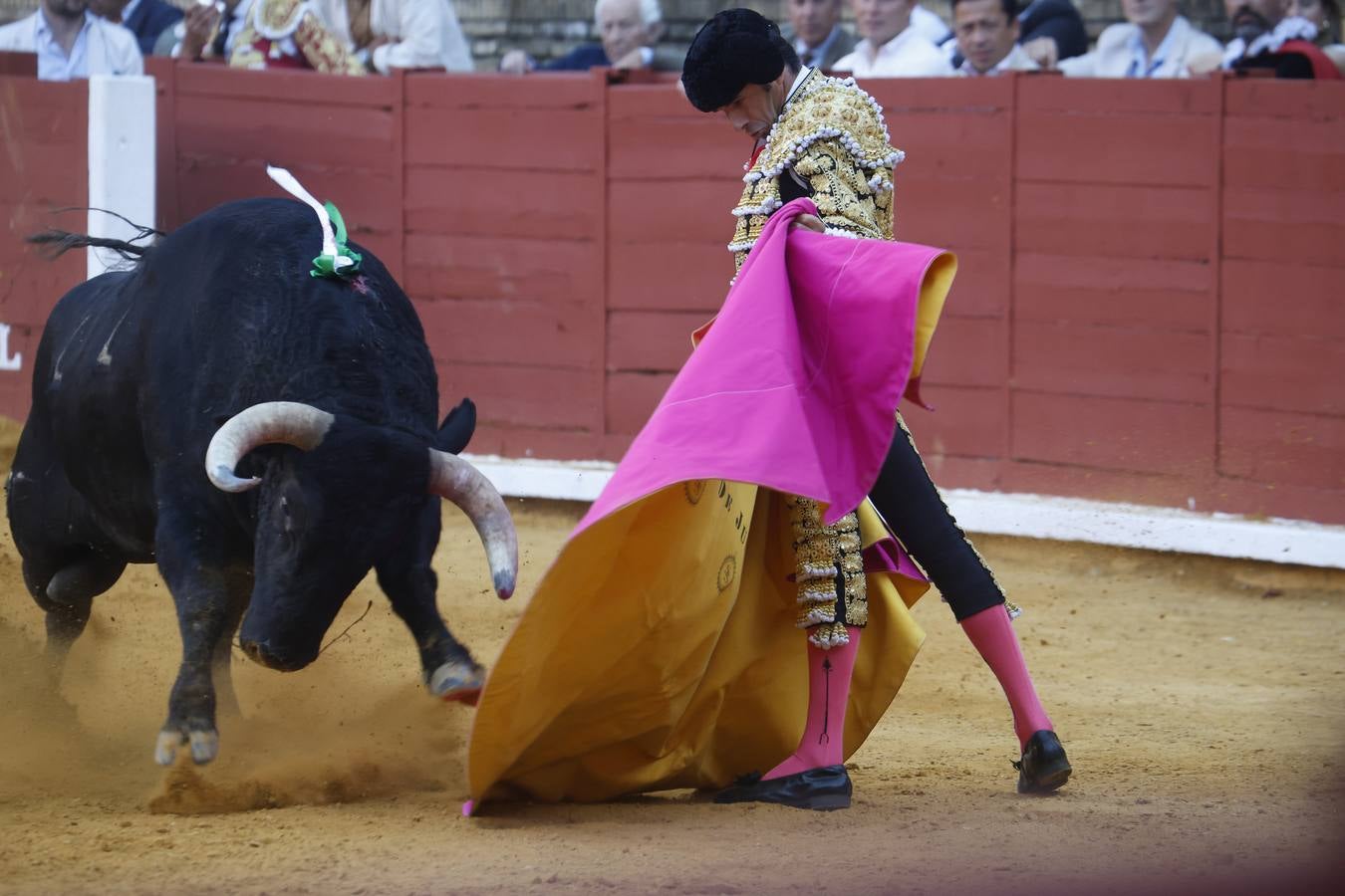 La corrida de Perera, De Justo y Jiménez en Córdoba, en imágenes