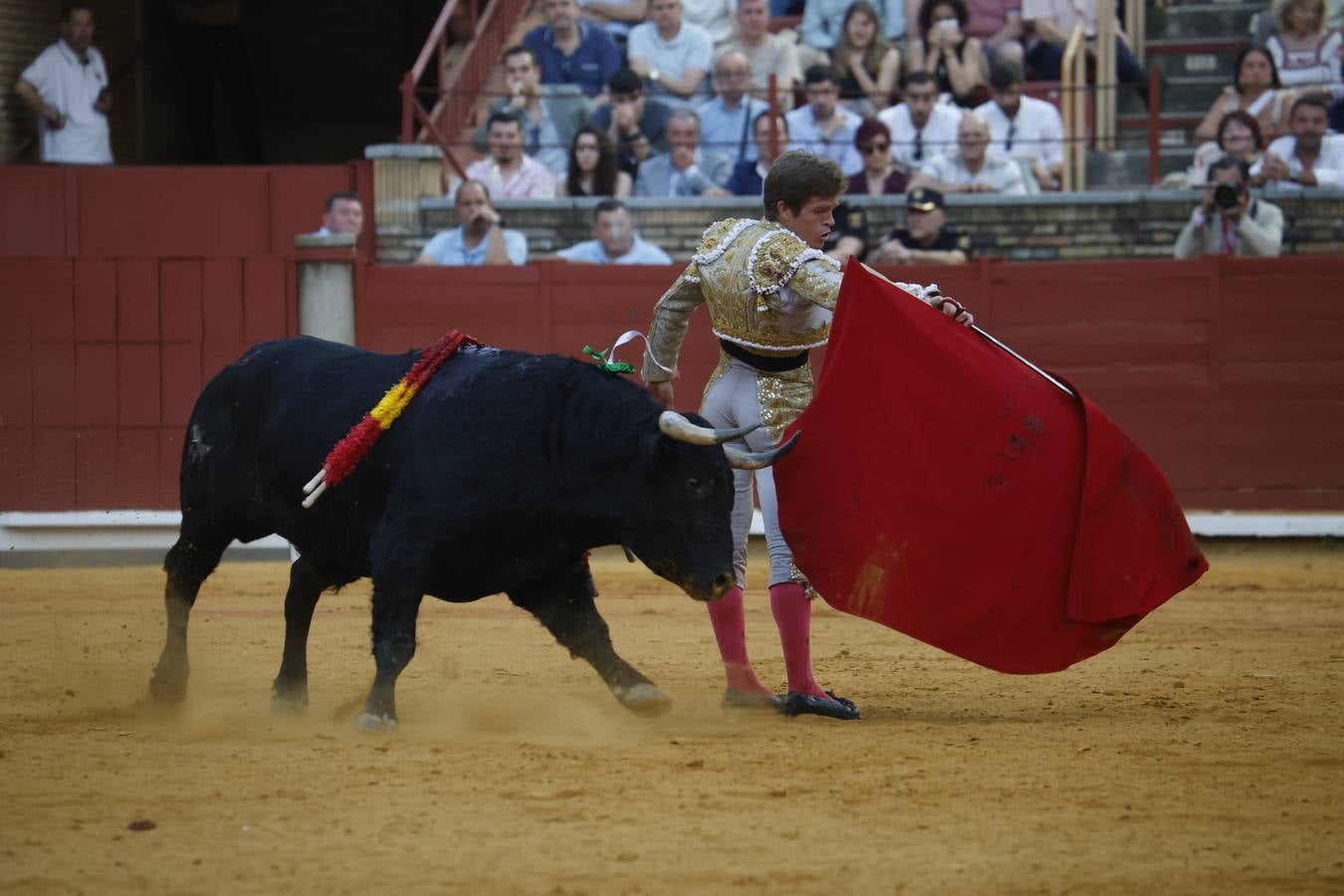La corrida de Perera, De Justo y Jiménez en Córdoba, en imágenes