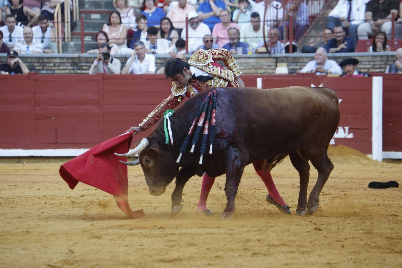 La corrida de Perera, De Justo y Jiménez en Córdoba, en imágenes