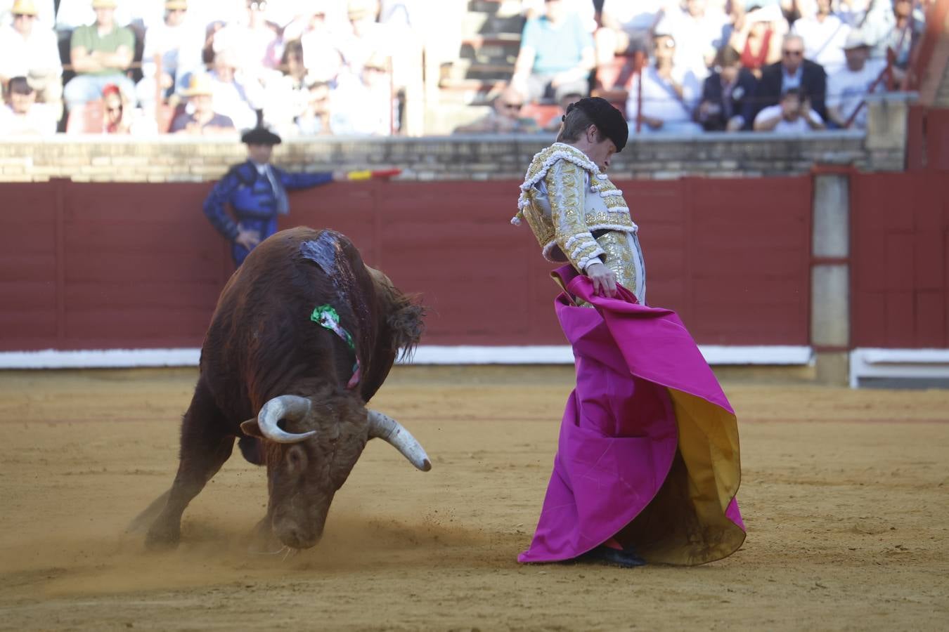 La corrida de Perera, De Justo y Jiménez en Córdoba, en imágenes