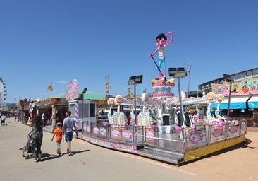 Reabre la atracción de la Feria de Córdoba de la que cayó un niño de siete años