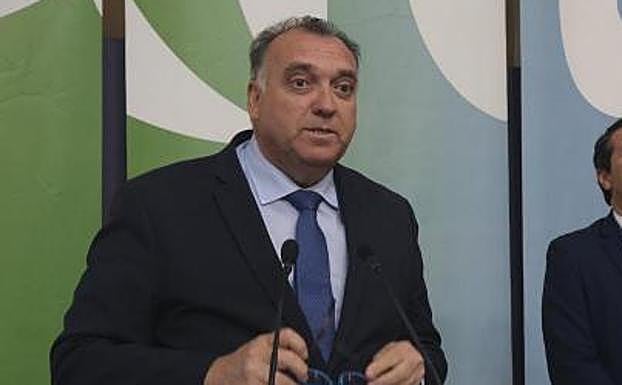 El consejero de Turismo y Andalucía Exterior, Arturo Bernal