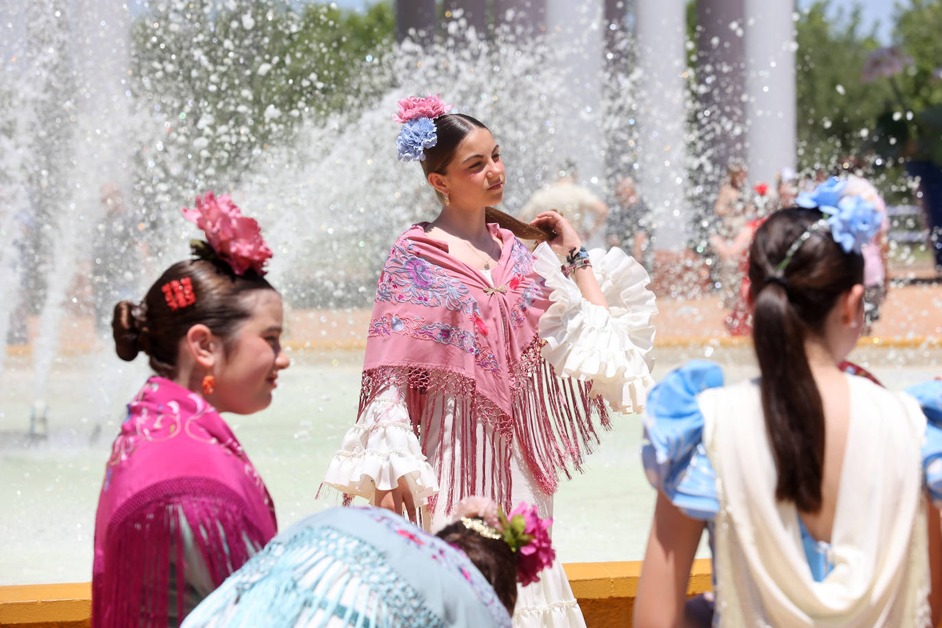 Ambiente de gala en el domingo de Feria de Córdoba, en imágenes