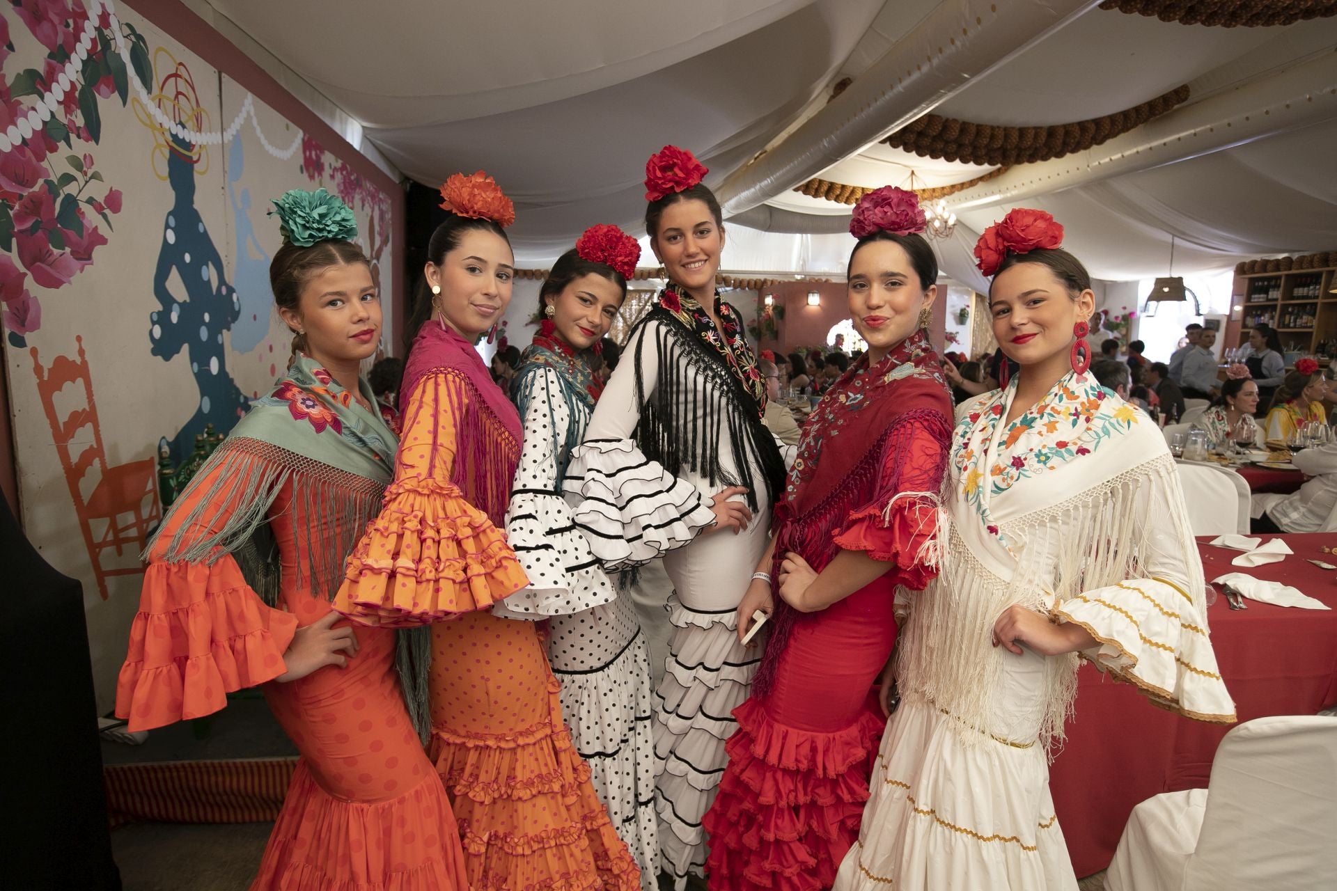 Las casetas bullen el domingo de la Feria de Córdoba, en imágenes