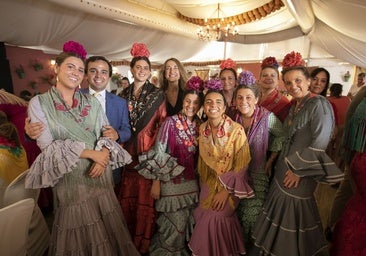 Las casetas bullen el domingo de Feria, en imágenes