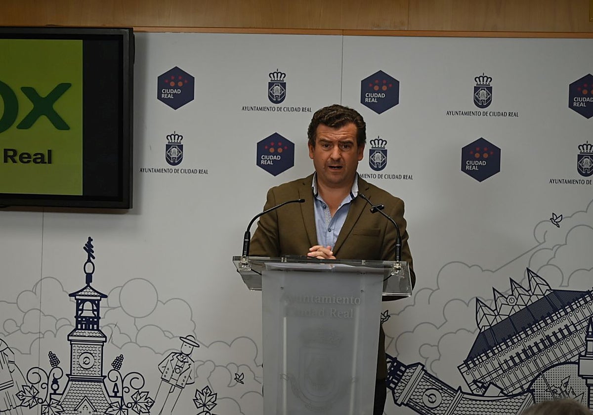 Ricardo Chamorro durante la rueda de prensa en el Ayuntamiento de Ciudad Real