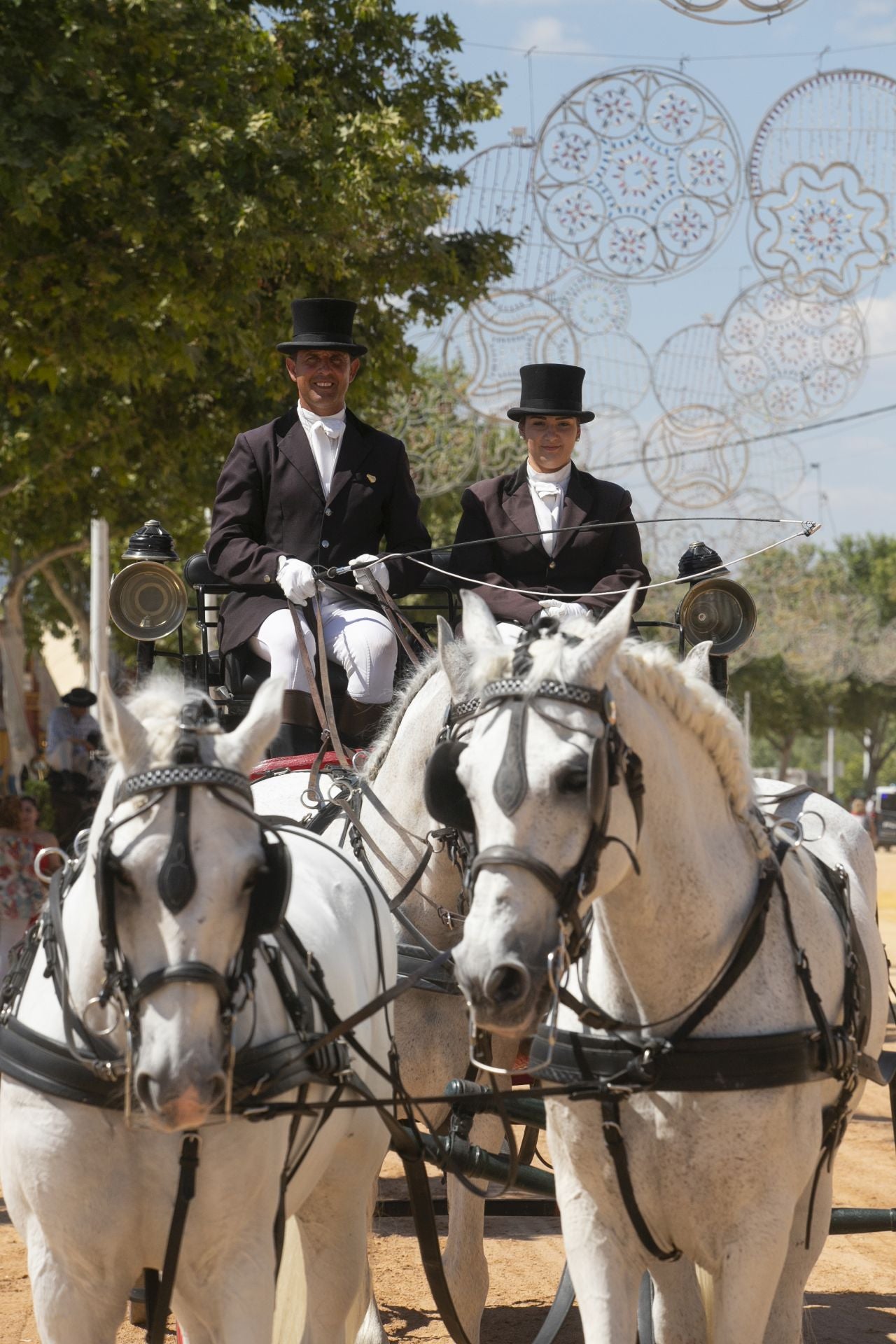 El lucido ambiente el martes de Feria de Córdoba, en imágenes