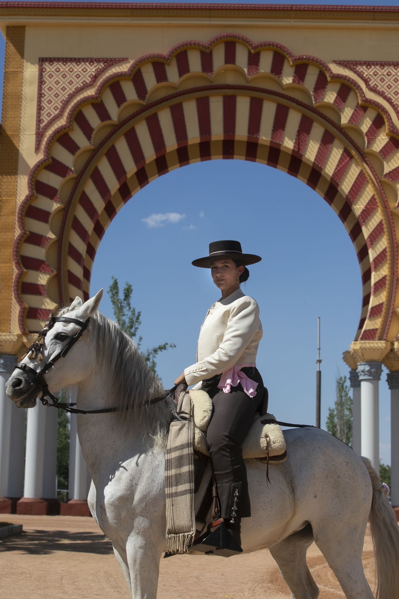 El lucido ambiente el martes de Feria de Córdoba, en imágenes