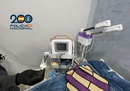 Dos chinas, detenidas por realizar tratamientos con bótox a compatriotas de manera ilegal en peluquerías y a domicilio