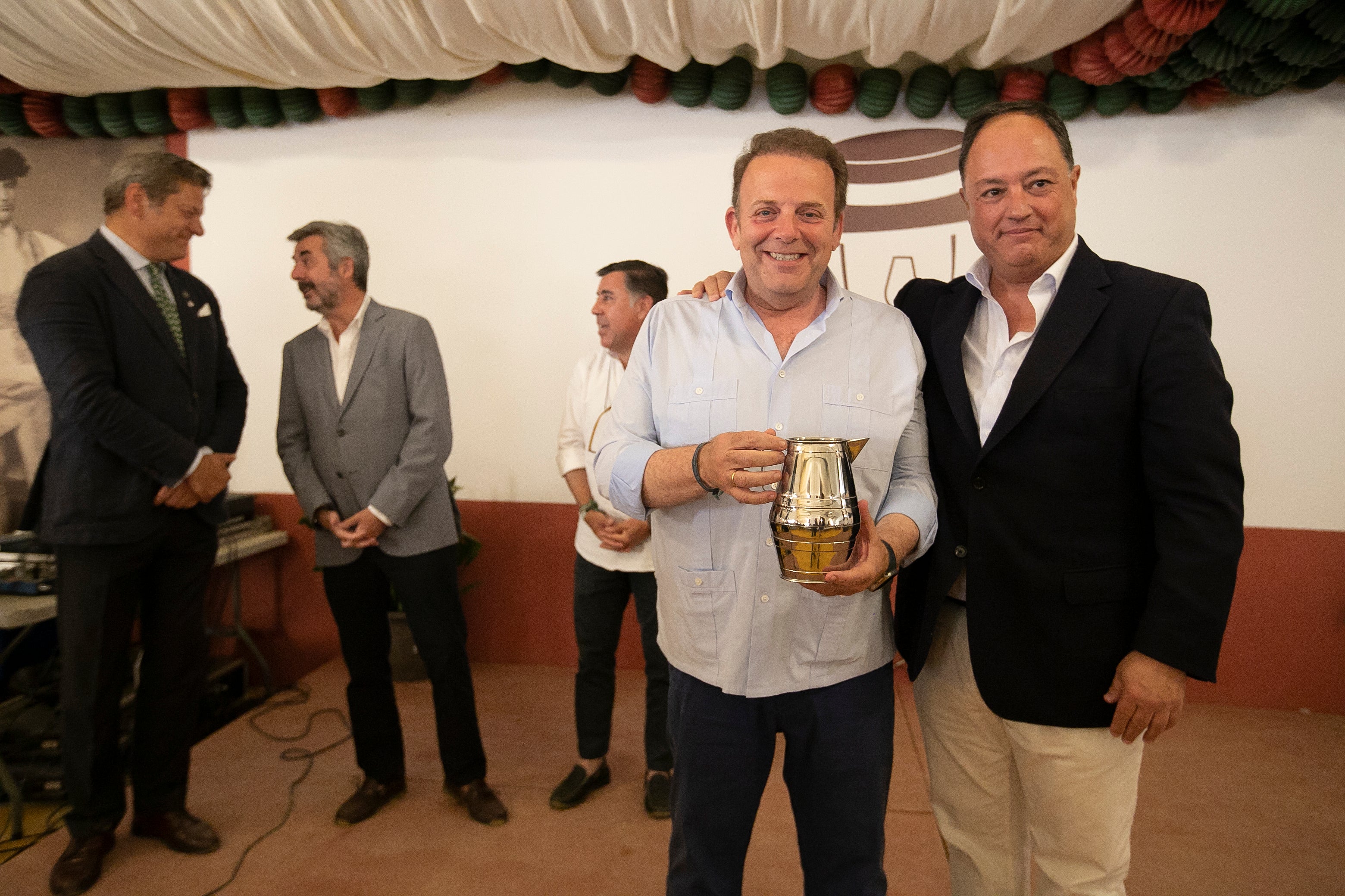 Las mejores imágenes del ambiente en las casetas el martes de Feria en Córdoba