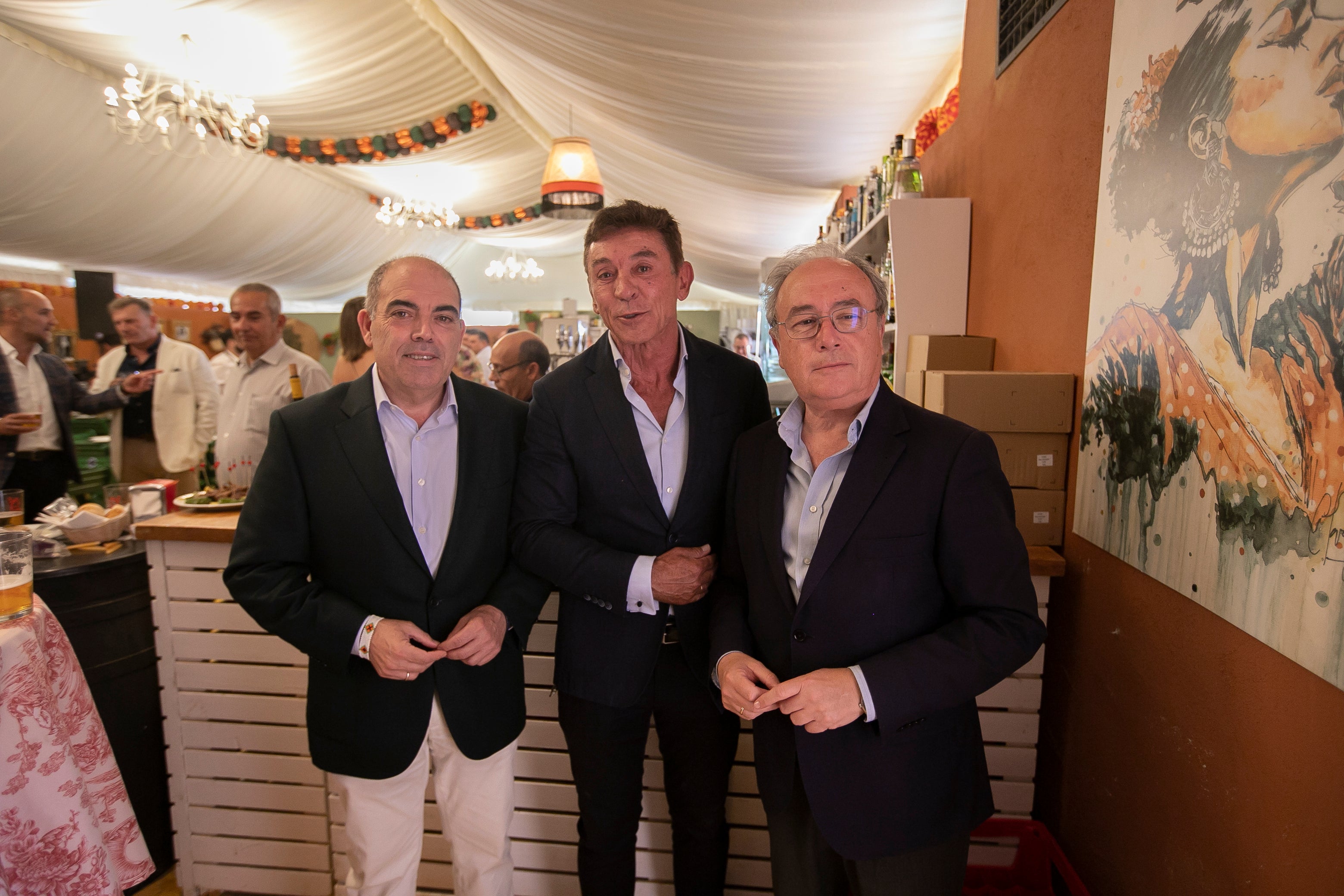 Las mejores imágenes del ambiente en las casetas el martes de Feria en Córdoba