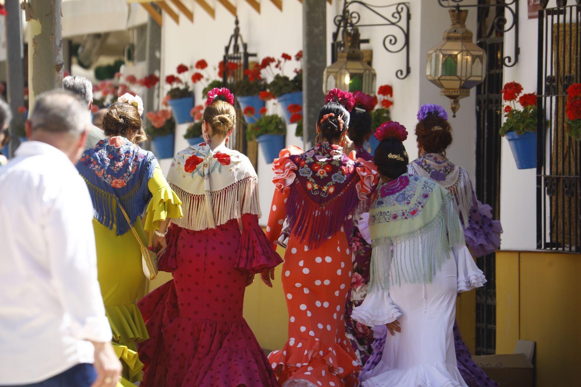 El brillante ambiente del miércoles de Feria en Córdoba, en imágenes