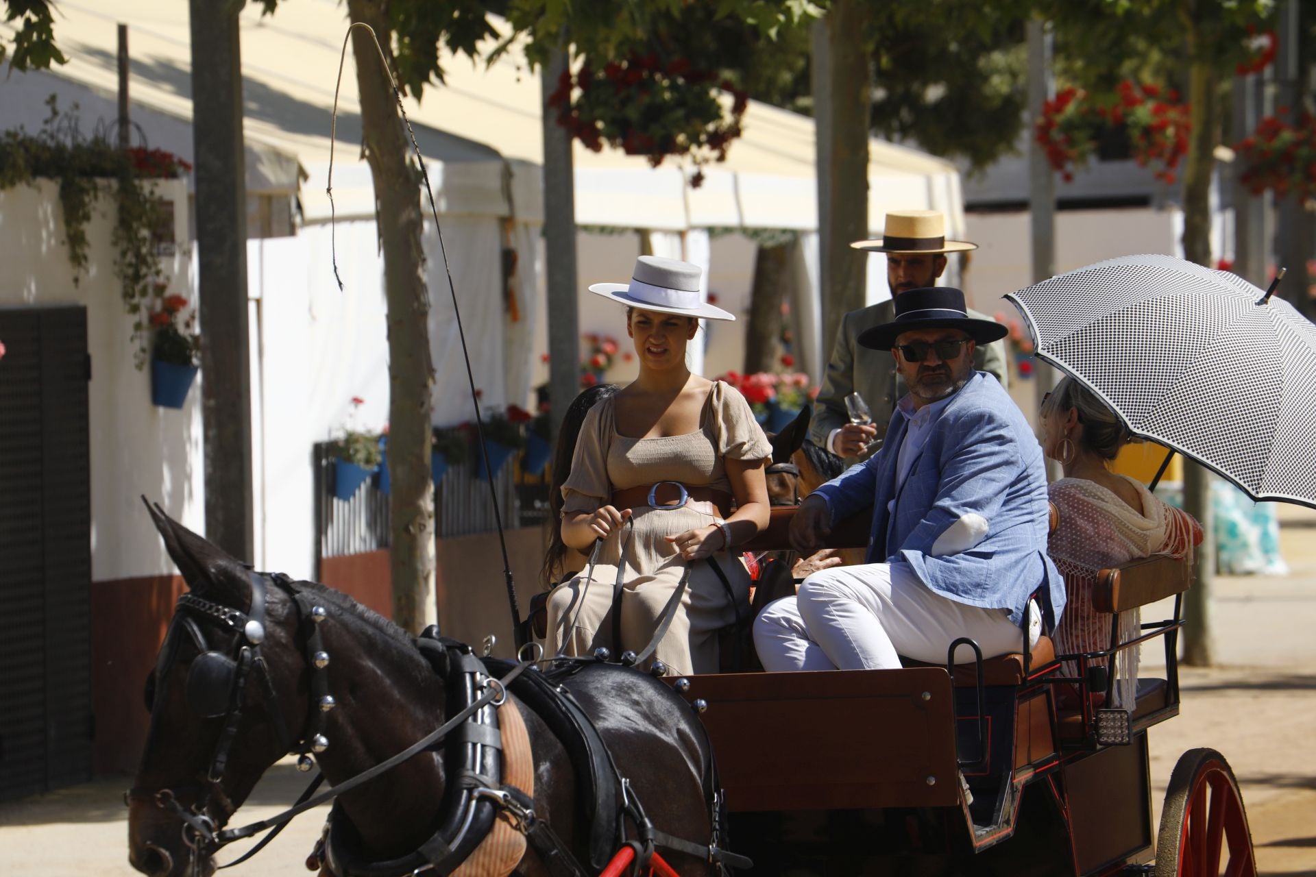 El brillante ambiente del miércoles de Feria en Córdoba, en imágenes