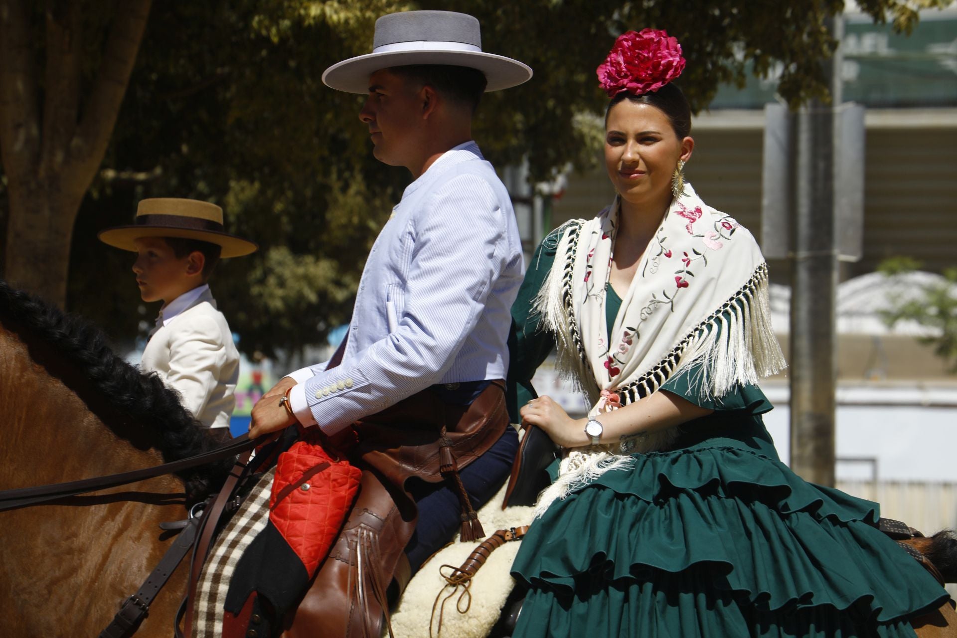 El brillante ambiente del miércoles de Feria en Córdoba, en imágenes