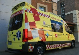 Dos fallecidos al volcar un camión en la ronda de Burgos