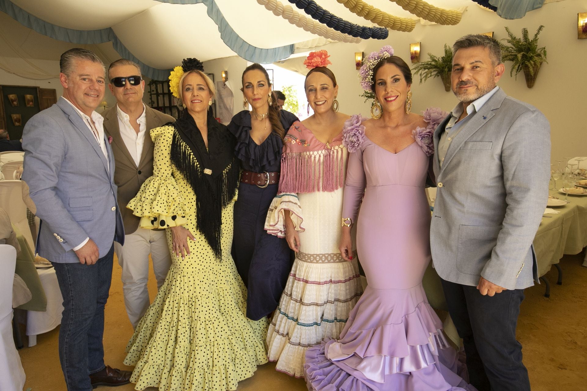 Las mejores imágenes del ambiente en las casetas el miércoles de la Feria de Córdoba