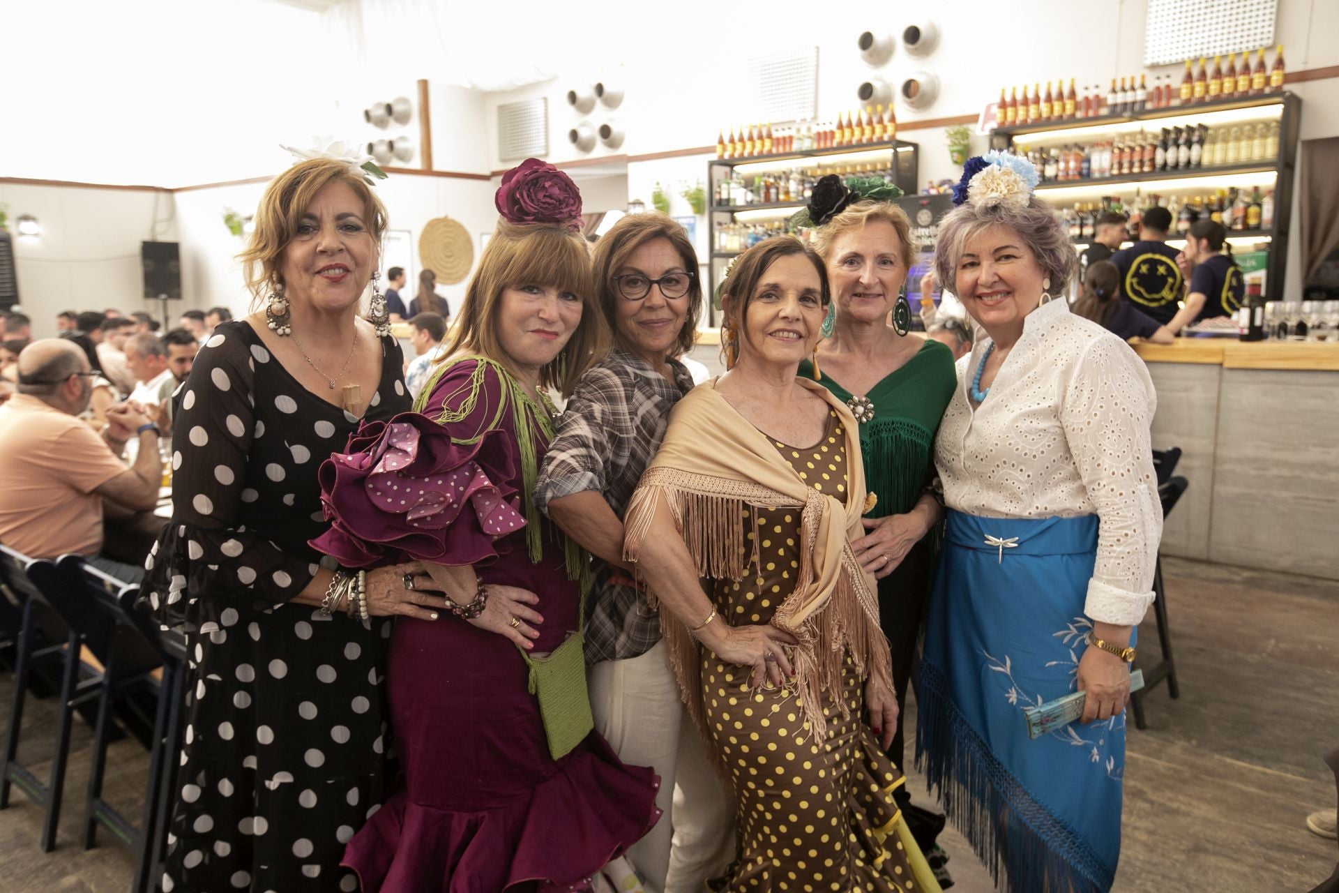 Las mejores imágenes del ambiente en las casetas el miércoles de la Feria de Córdoba