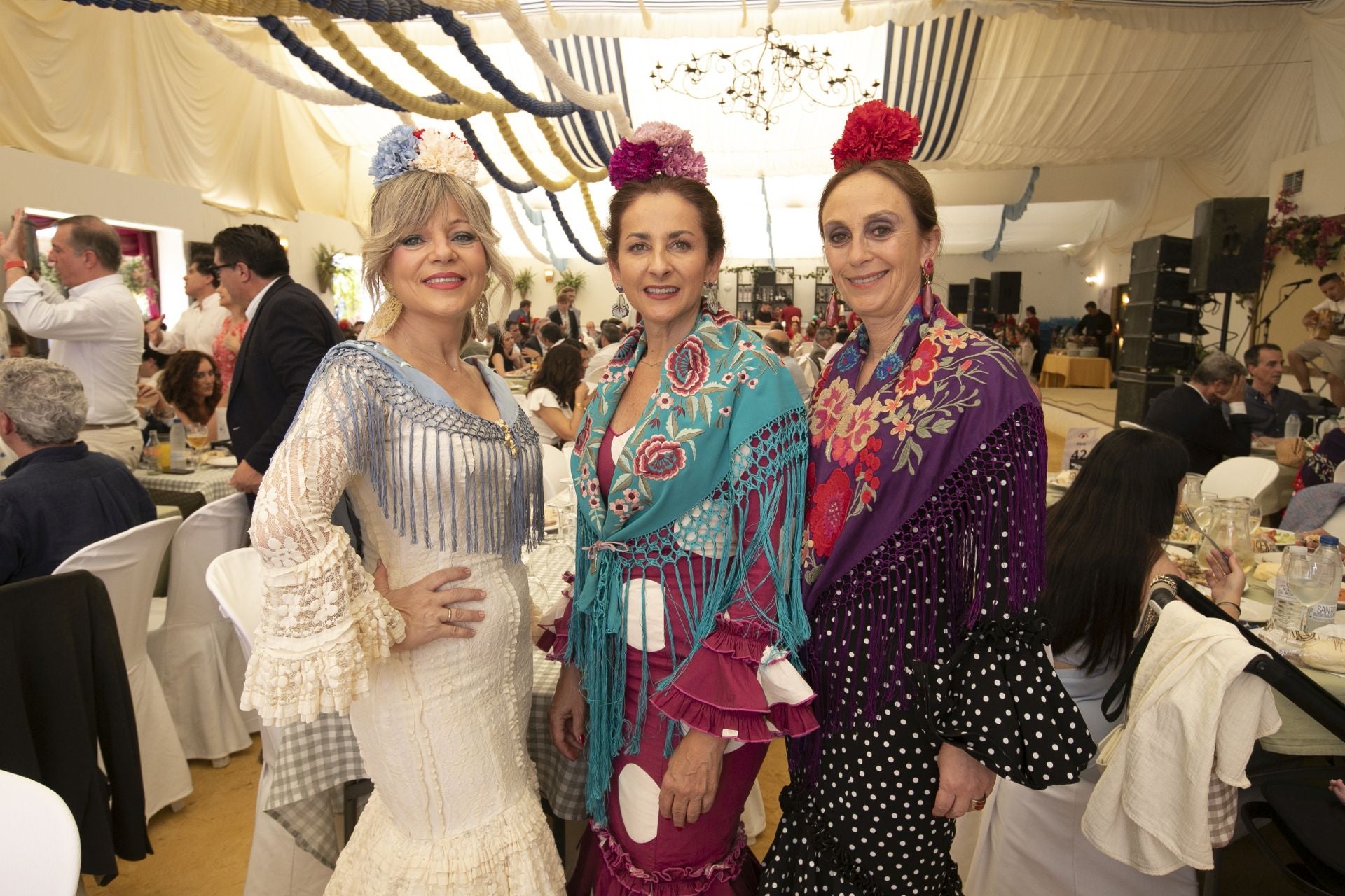 Las mejores imágenes del ambiente en las casetas el miércoles de la Feria de Córdoba