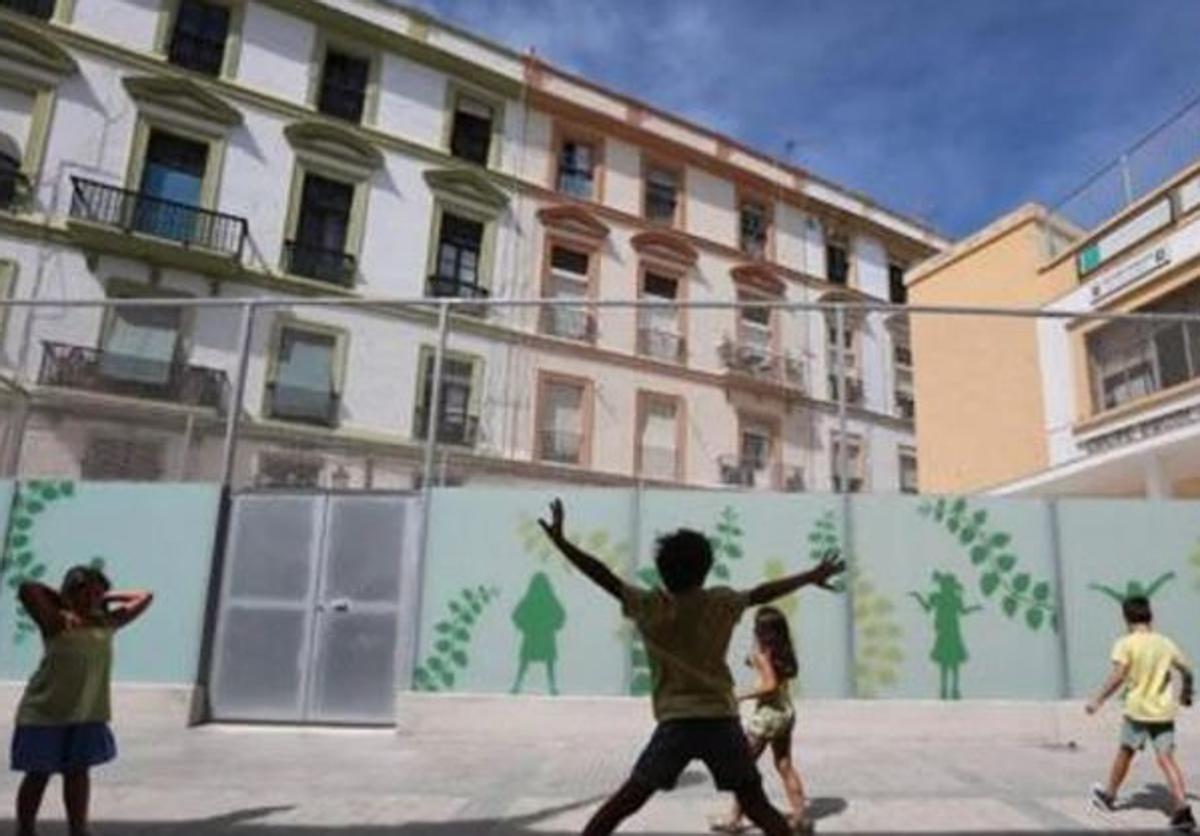 Niños en el patio de un colegio andaluz