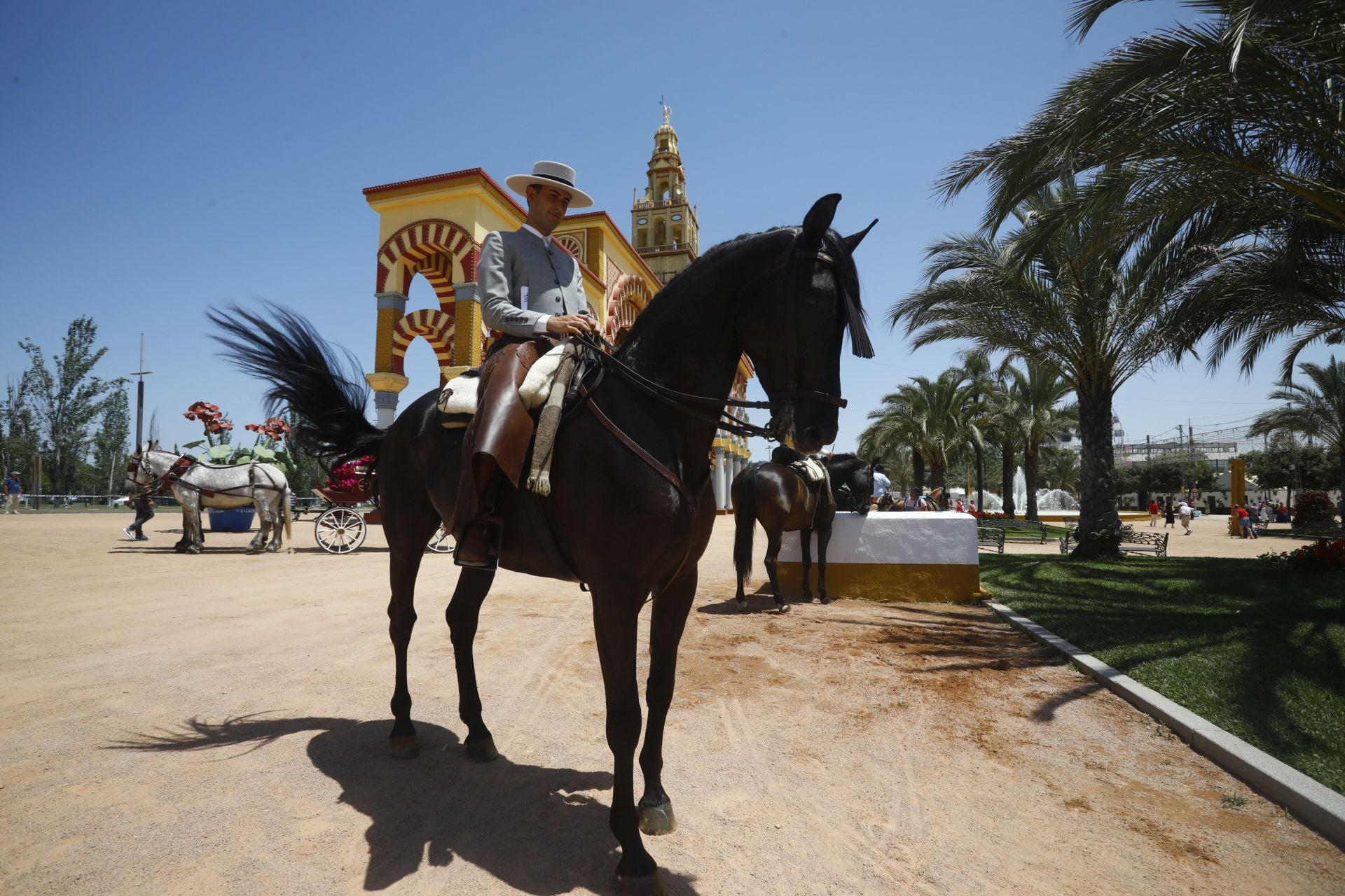 El ambiente del Jueves de Feria en Córdoba, en imágenes
