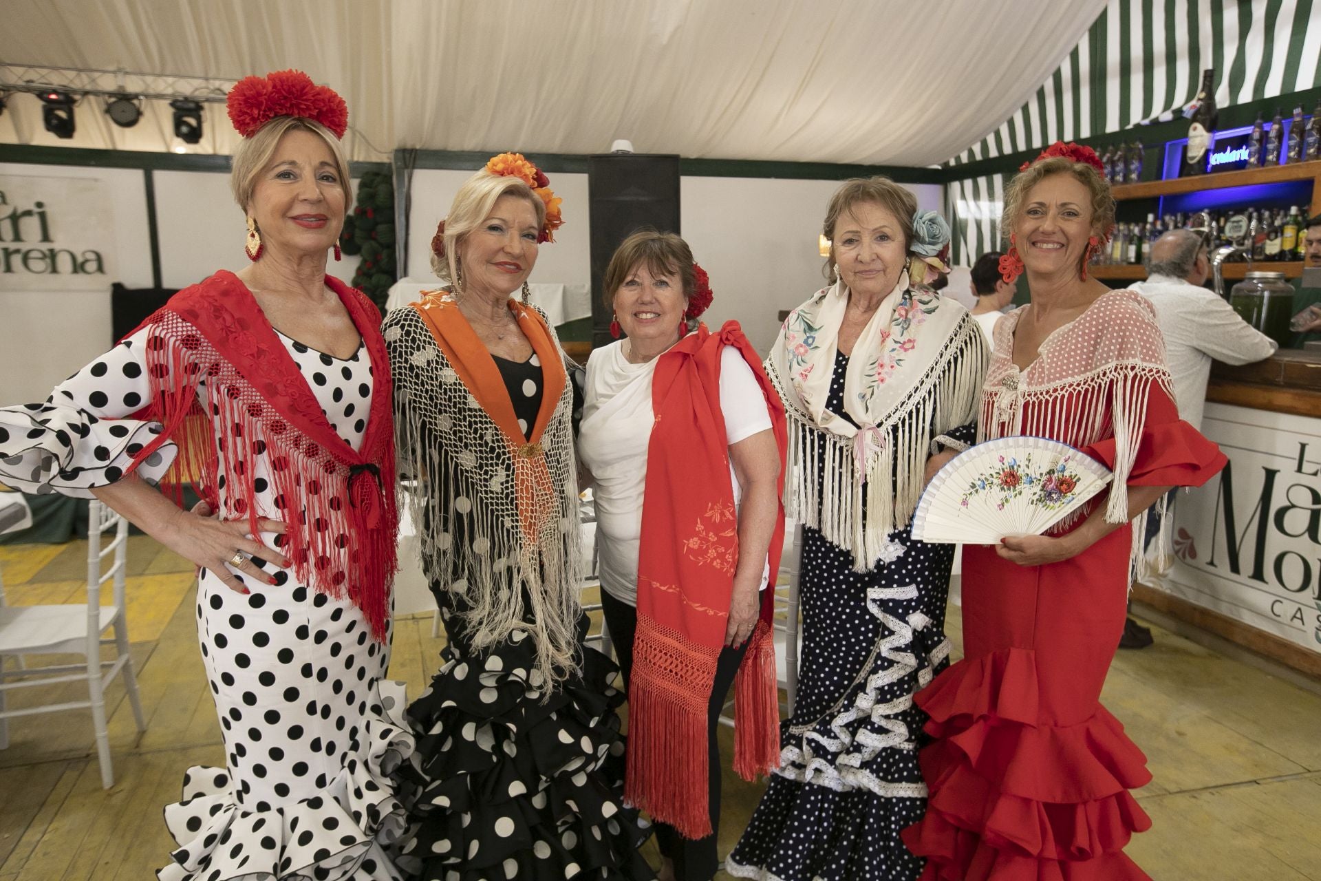 El animado ambiente en las casetas el jueves de la Feria de Córdoba, en imágenes