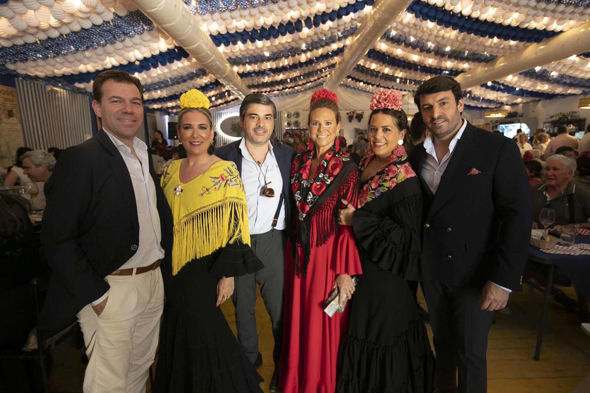 El animado ambiente en las casetas el jueves de la Feria de Córdoba, en imágenes