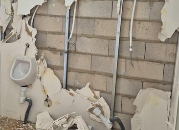 Actos vandálicos en la Feria: destrozan los aseos de la caseta La Castañuela