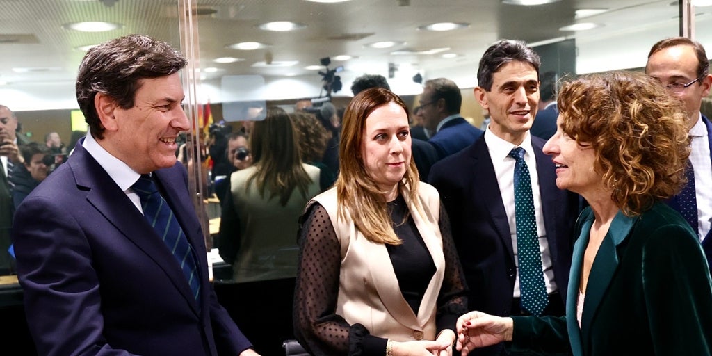 Castilla y león rechaza la condonación de la deuda autonómica por ser «un peaje político» y carecer de «rigor»