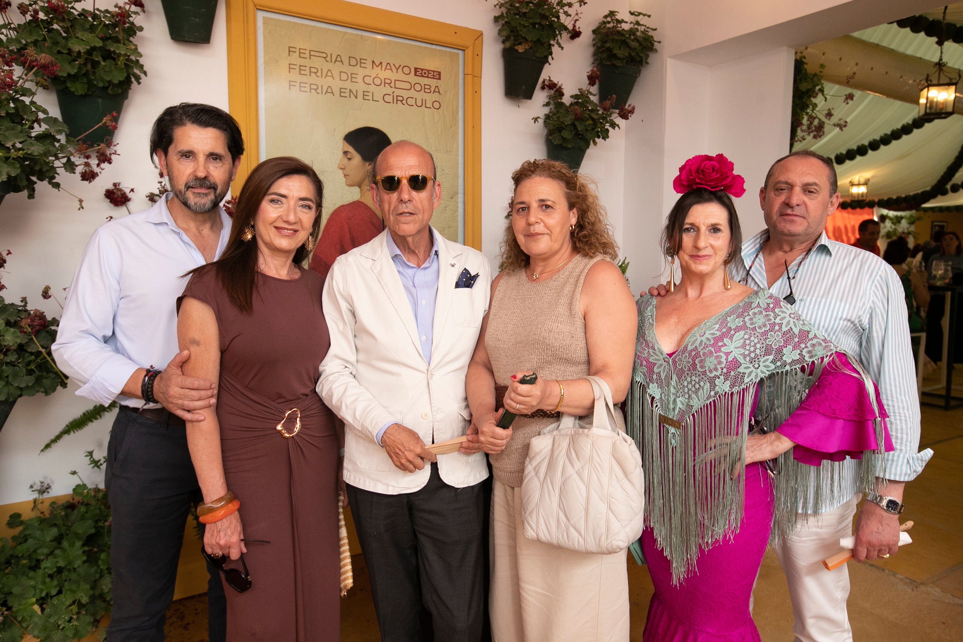 La animada vida de las casetas de la Feria de Córdoba este viernes, en imágenes