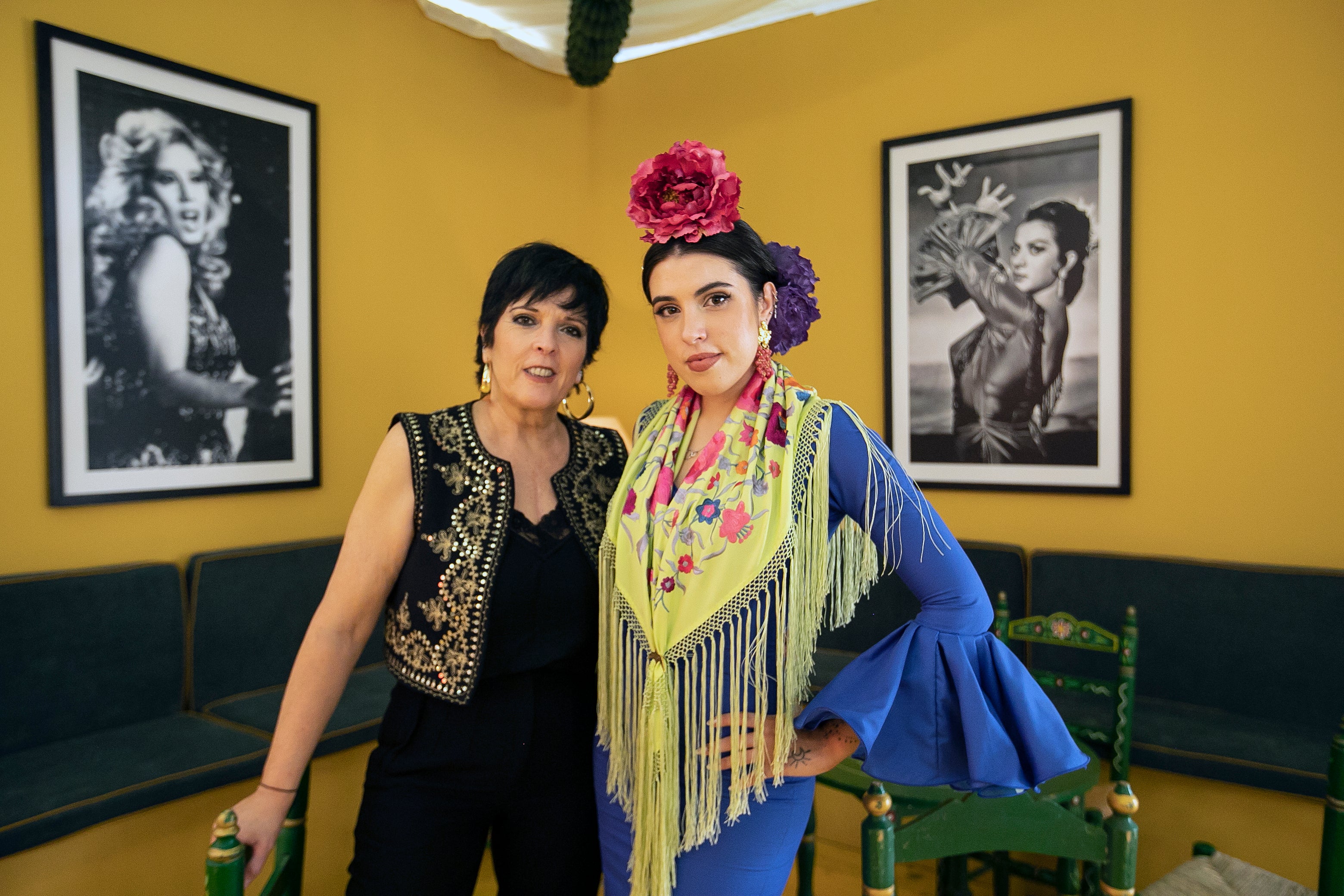 La animada vida de las casetas de la Feria de Córdoba este viernes, en imágenes