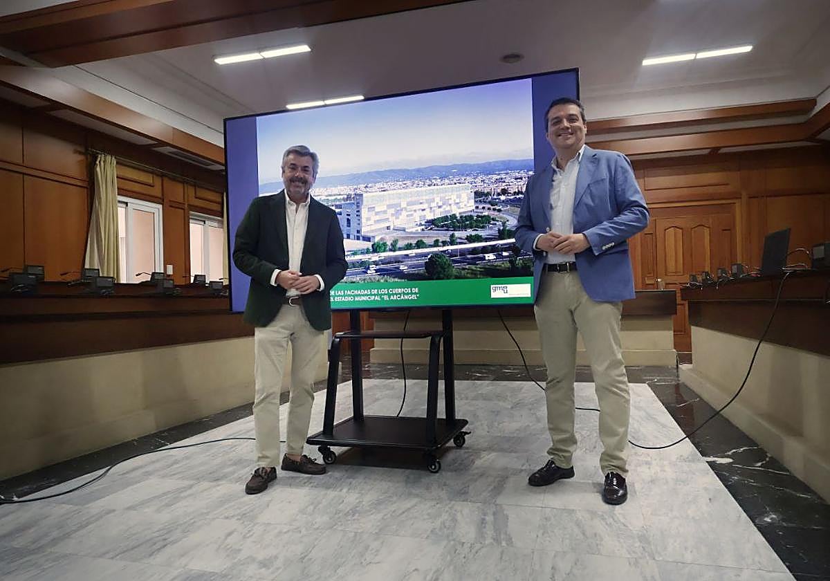 El alcalde y el edil de Urbanismo este viernes durante su comparecencia