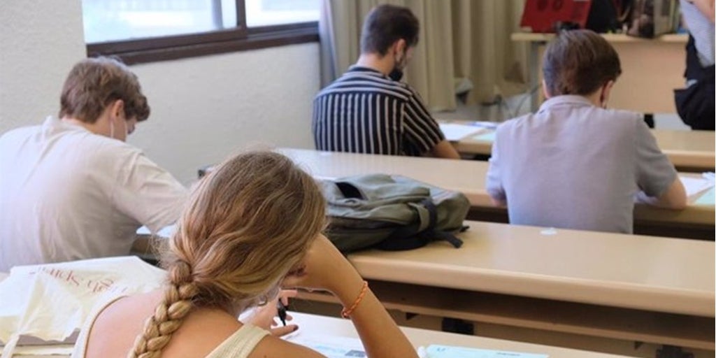 Pruebas de acceso a la universidad para mayores de 25, 40 y 45 en andalucía: fechas y modelos de examen